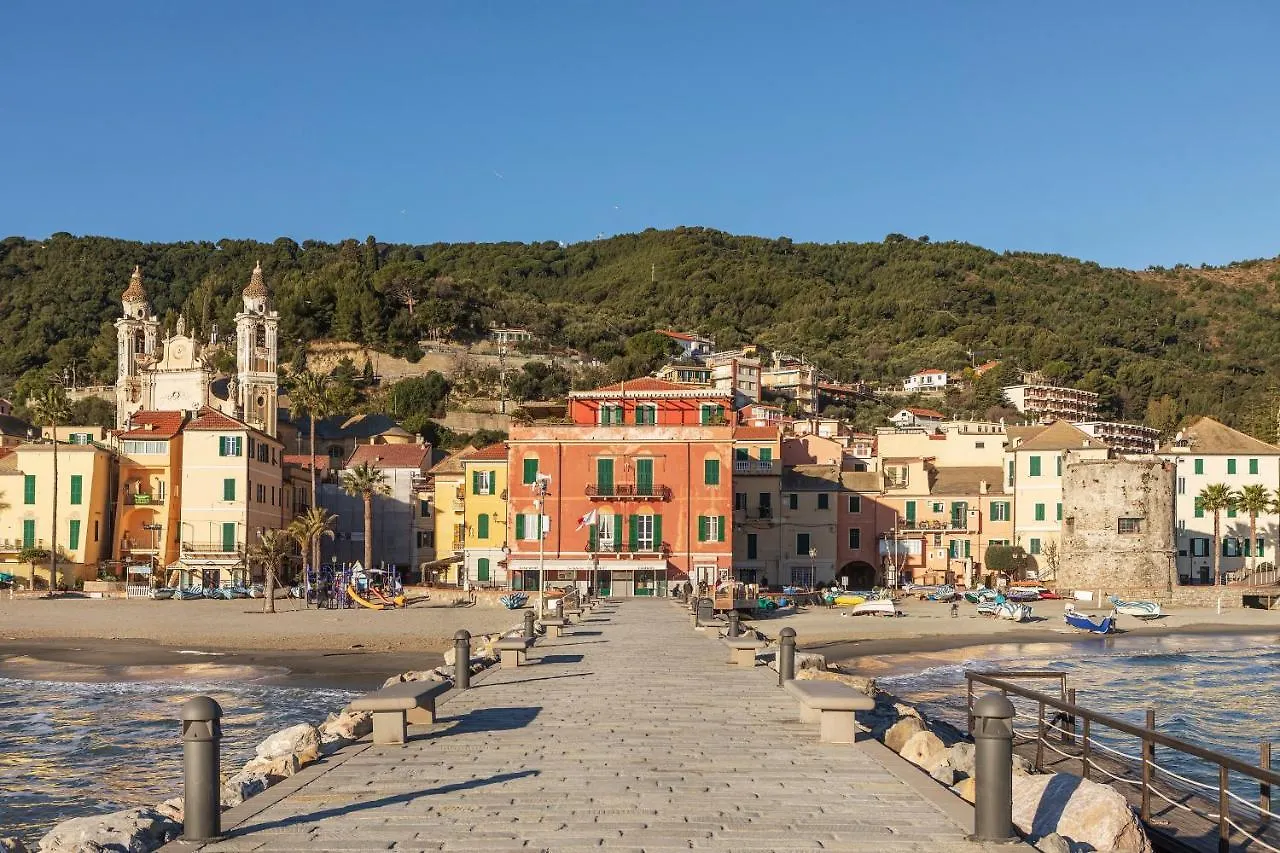Hotel Windsor Laigueglia 4*,
